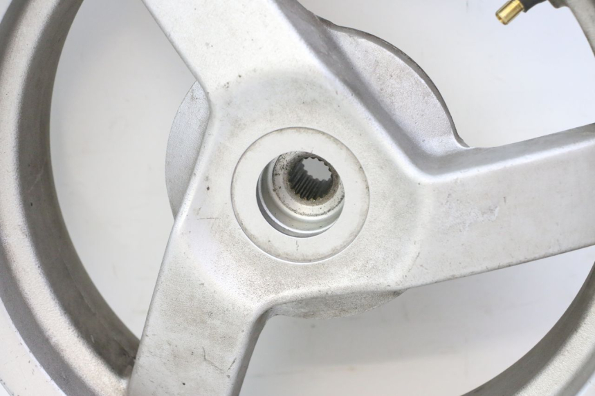 photo de REAR WHEEL RIM PEUGEOT VIVACITY NEW 4T 50 (2008 - 2017) - Surface and material condition