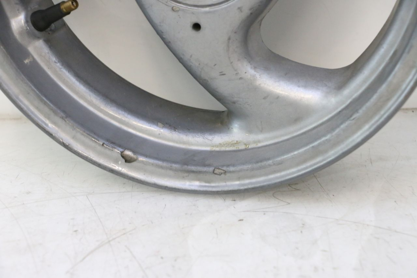 photo de REAR RIM PEUGEOT VIVACITY 50 (2004 - 2009) - Additional view of the item