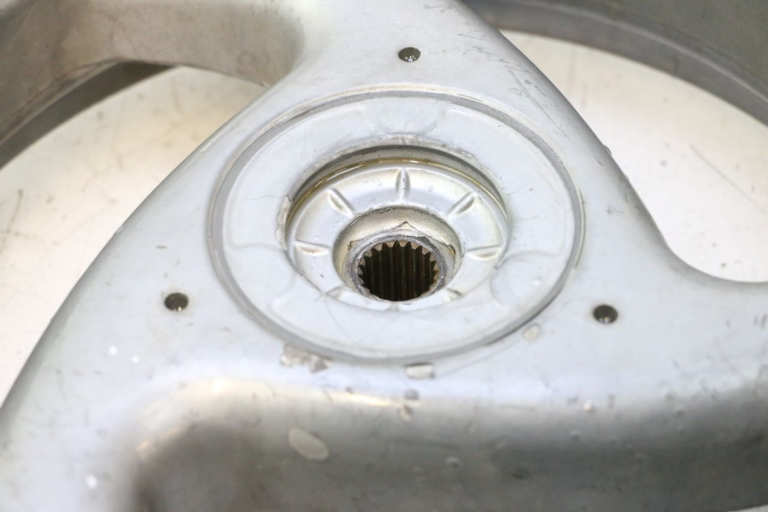 photo de REAR RIM PEUGEOT VIVACITY 50 (2004 - 2009) - Component detail