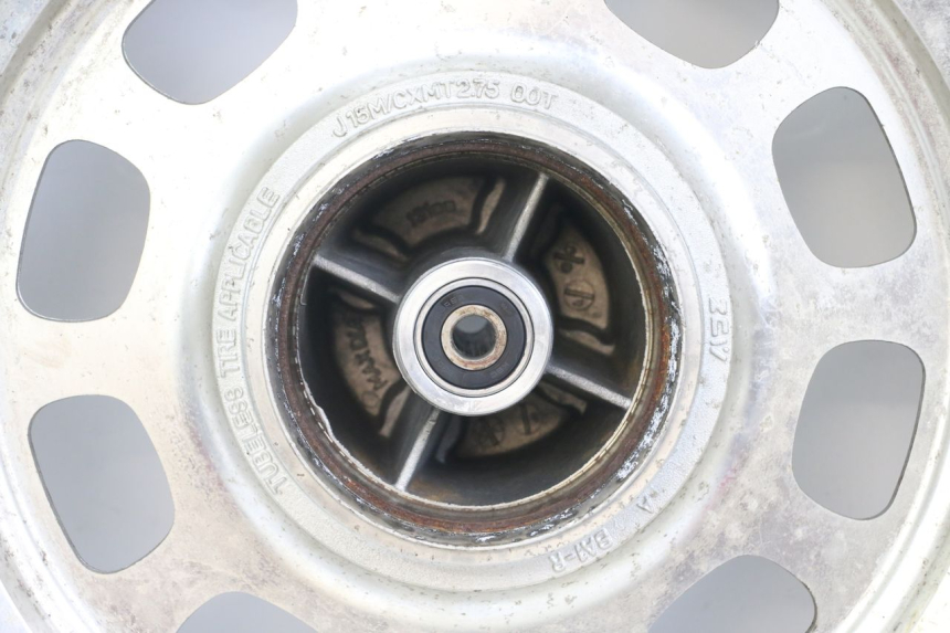 photo de REAR WHEEL RIM DAELIM VL DAYSTAR 125 (2000 - 2011) - Zoom on usage condition