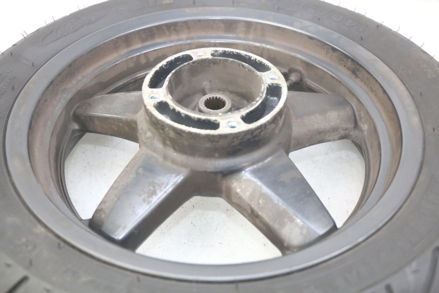 photo de REAR WHEEL RIM YAMAHA XMAX X-MAX 125 (2006 - 2009) - Alternative perspective