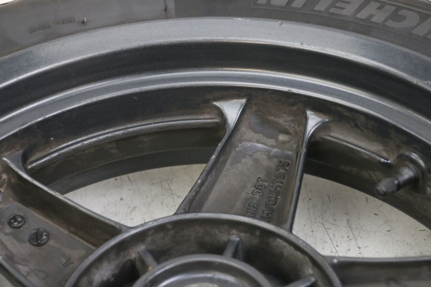 photo de REAR WHEEL RIM YAMAHA XMAX X-MAX 125 (2006 - 2009) - Fixing points details