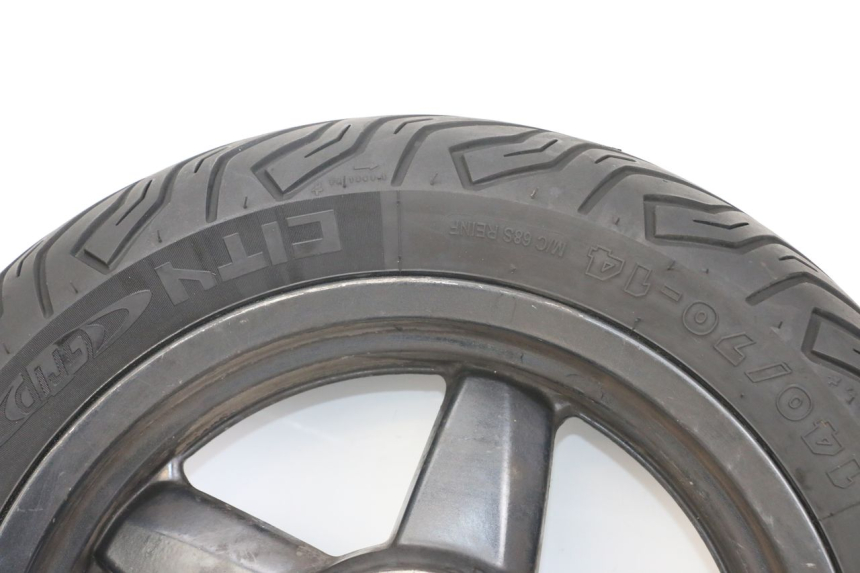 photo de REAR WHEEL RIM YAMAHA XMAX X-MAX 125 (2006 - 2009) - Markings and original references