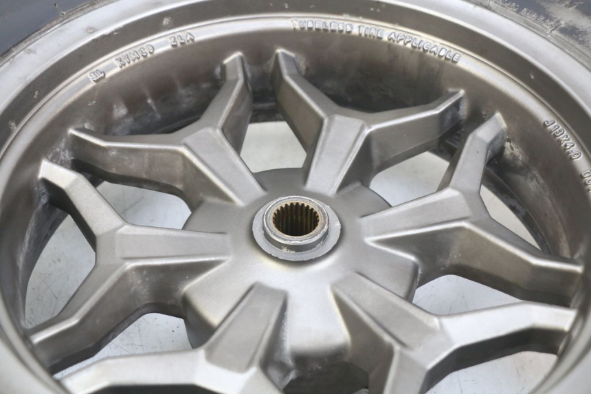 photo de REAR WHEEL RIM KYMCO X-TOWN XTOWN 125 (2016 - 2021) - Zoom on usage condition