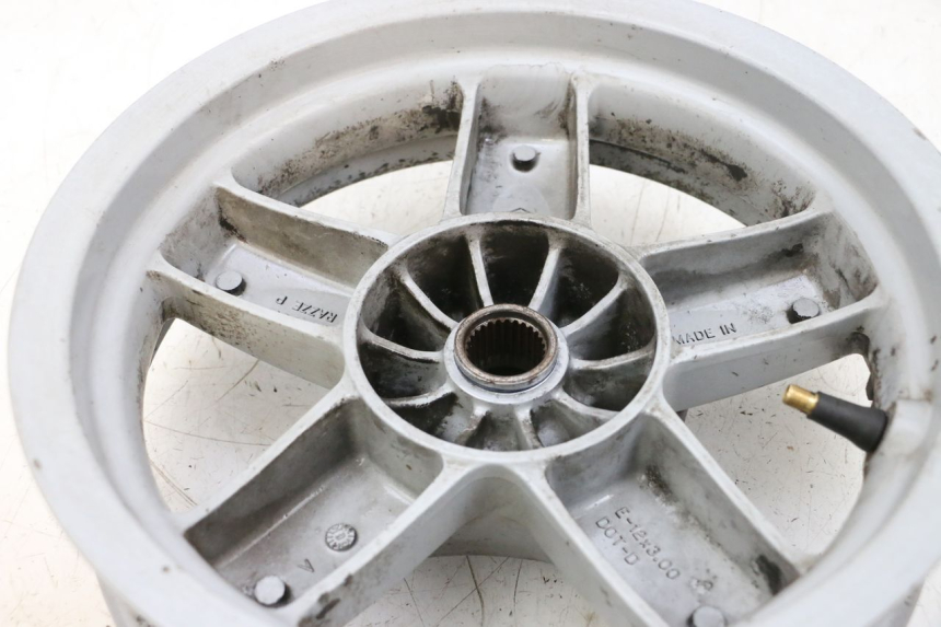 photo de REAR WHEEL RIM PIAGGIO X8 125 (2004 - 2007) - Zoom on usage condition