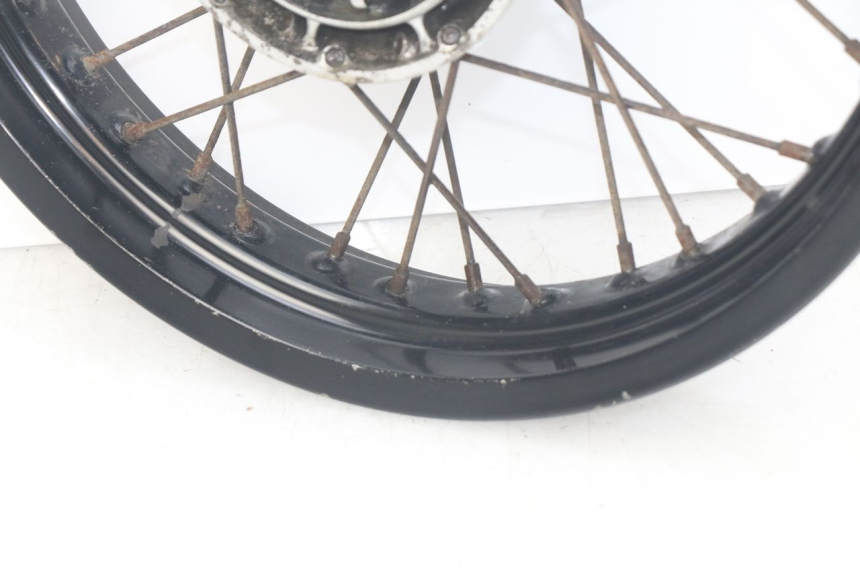 photo de REAR WHEEL RIM SUZUKI XF FREEWIND 650 (1997 - 2003) - Detailed visual inspection