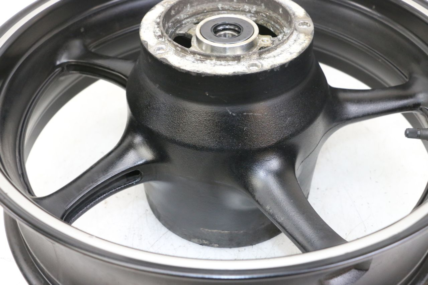 photo de REAR RIM YAMAHA XJ6 ABS 600 (2008 - 2016) - Distinctive features