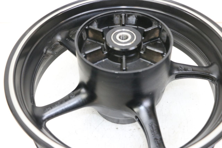 photo de REAR RIM YAMAHA XJ6 ABS 600 (2008 - 2016) - Zoom on usage condition