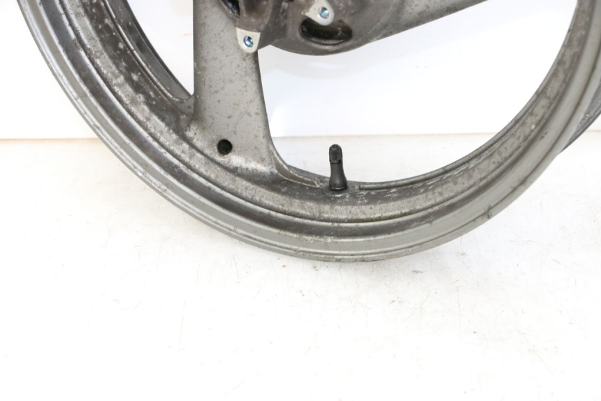 photo de REAR RIM YAMAHA XJ600 XJ DIVERSION 600 (1992 - 1997) - Fixing points details
