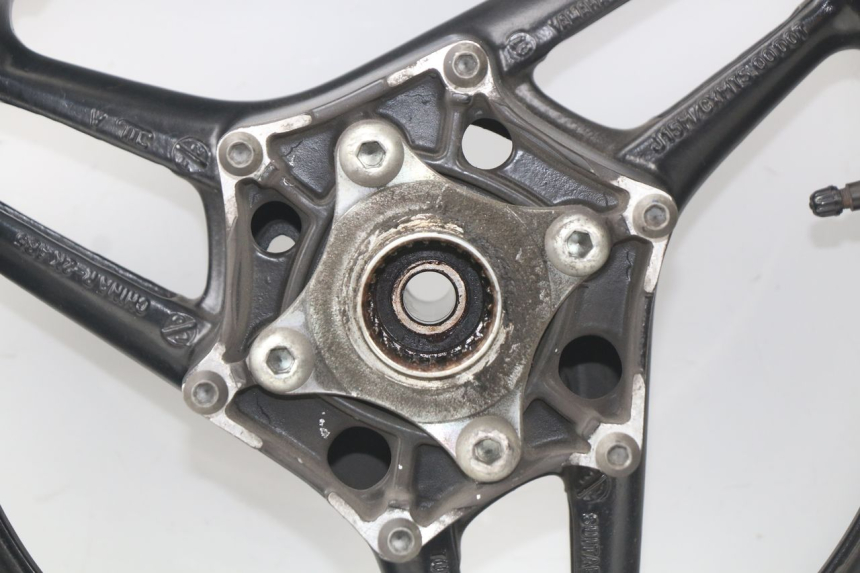 photo de REAR RIM YAMAHA XP T-MAX TMAX 500 (2008 - 2012) - Distinctive features