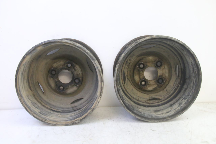 photo de REAR RIM YAMAHA YFM GRIZZLY 550 (2008 - 2015) - Additional view of the item