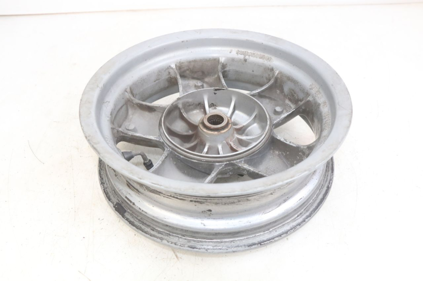 photo de REAR WHEEL RIM YAMAHA YP MAJESTY 125 (1998 - 2001) - Alternative perspective