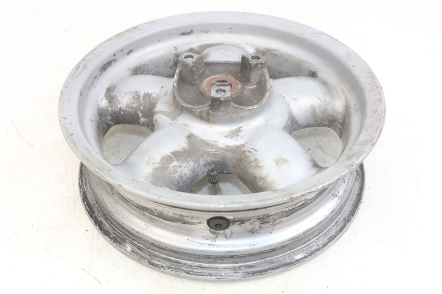 photo de REAR WHEEL RIM YAMAHA YP MAJESTY 125 (1998 - 2001) - Fixing points details