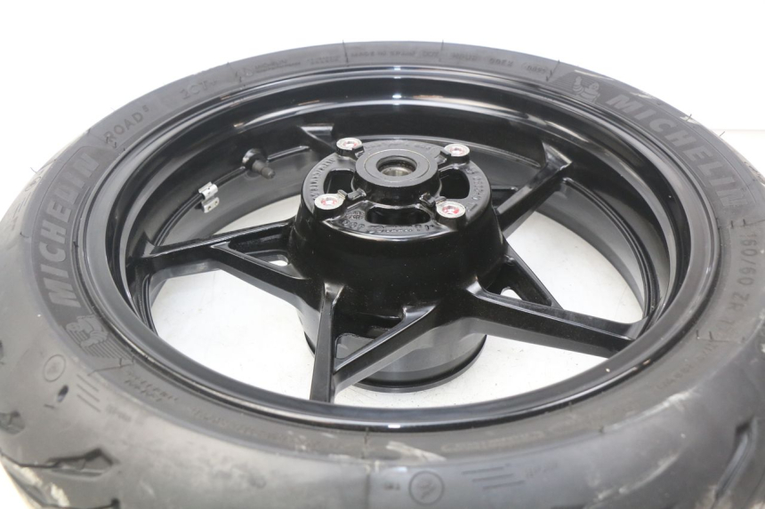 photo de REAR WHEEL RIM KAWASAKI Z 650 (2016 - 2019) - Zoom on usage condition