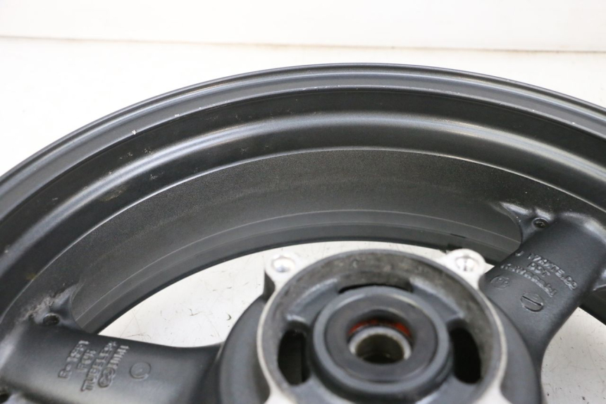 photo de REAR RIM KAWASAKI ZR 7 750 (1999 - 2004) - Fixing points details