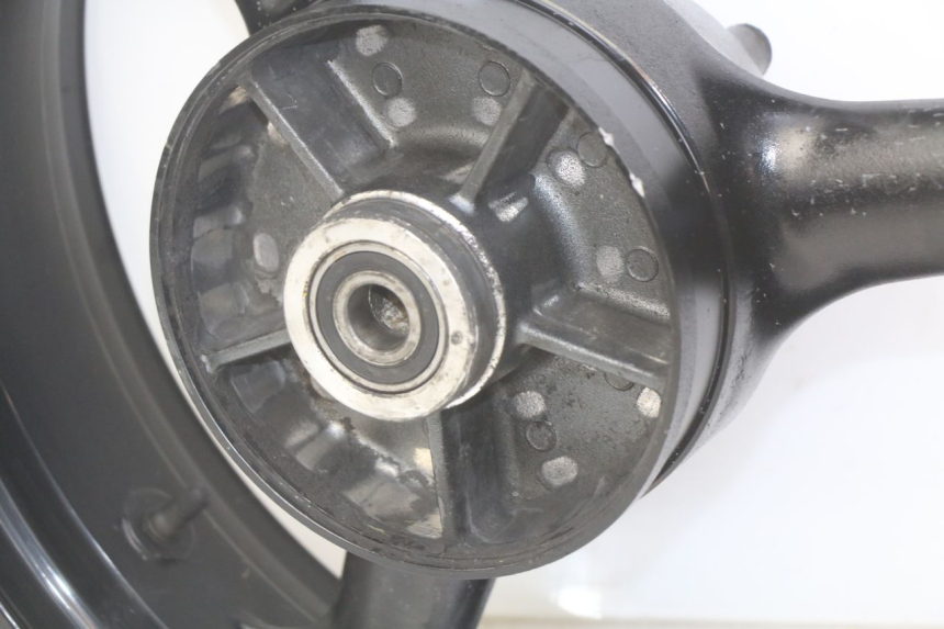 photo de REAR WHEEL RIM KAWASAKI ZX-6R ZX6R 600 (1995 - 1997) - Additional view of the item