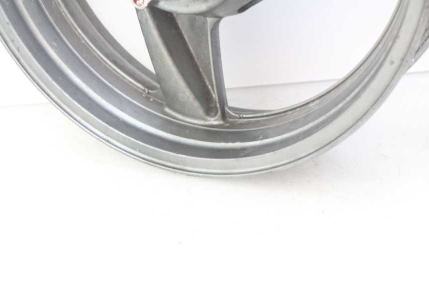 photo de REAR WHEEL RIM KAWASAKI ZZR 600 (1995 - 2004) - Surface and material condition