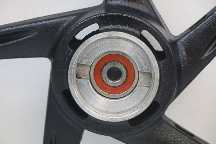 photo de FRONT RIM SUZUKI ADDRESS 110 (2015 - 2020) - Technical close-up