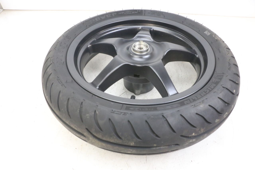 photo de FRONT WHEEL YAMAHA AEROX 2T 50 (2013 - 2017) - Alternative perspective