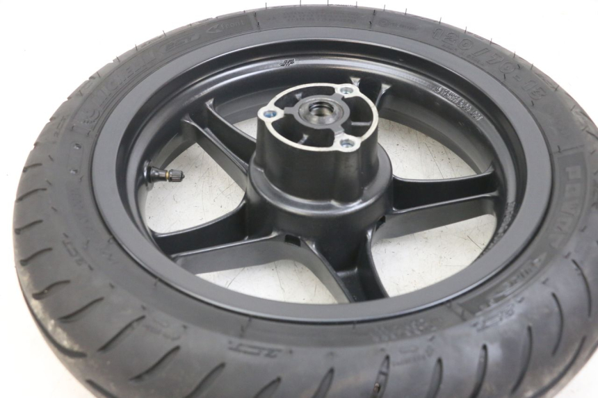 photo de FRONT WHEEL YAMAHA AEROX 2T 50 (2013 - 2017) - Technical close-up