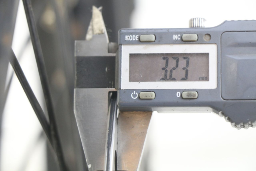 photo de FRONT WHEEL RIM ORION AGB37 CRF1 DIRT BIKE 125 (2013 - 2021) - Zoom on usage condition