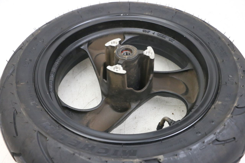 photo de FRONT WHEEL RIM KYMCO AGILITY 4T 50 (2018 - 2022) - Alternative perspective