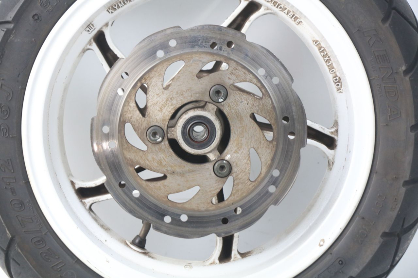 photo de FRONT WHEEL RIM KYMCO AGILITY RS 2T 50 (2009 - 2013) - Fixing points details