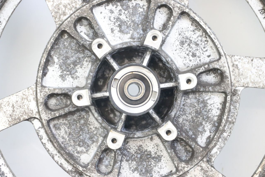 photo de Front wheel rim HYOSUNG GV AQUILA 125 (2000 - 2009) - Surface and material condition