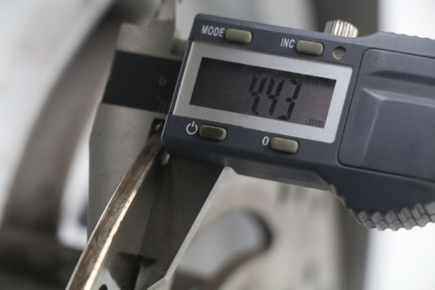 photo de FRONT RIM APRILIA ATLANTIC 125 (2003 - 2009) - Component detail