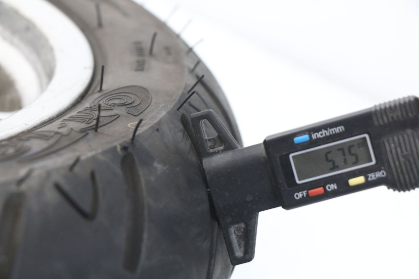 photo de FRONT RIM APRILIA ATLANTIC 125 (2003 - 2009) - Technical close-up