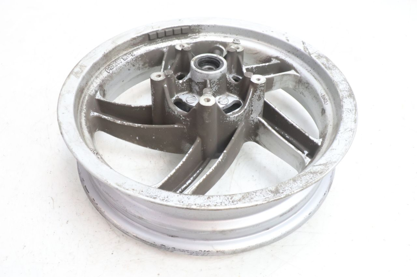 photo de FRONT RIM APRILIA ATLANTIC S 125 (2010 - 2013) - Detailed visual inspection