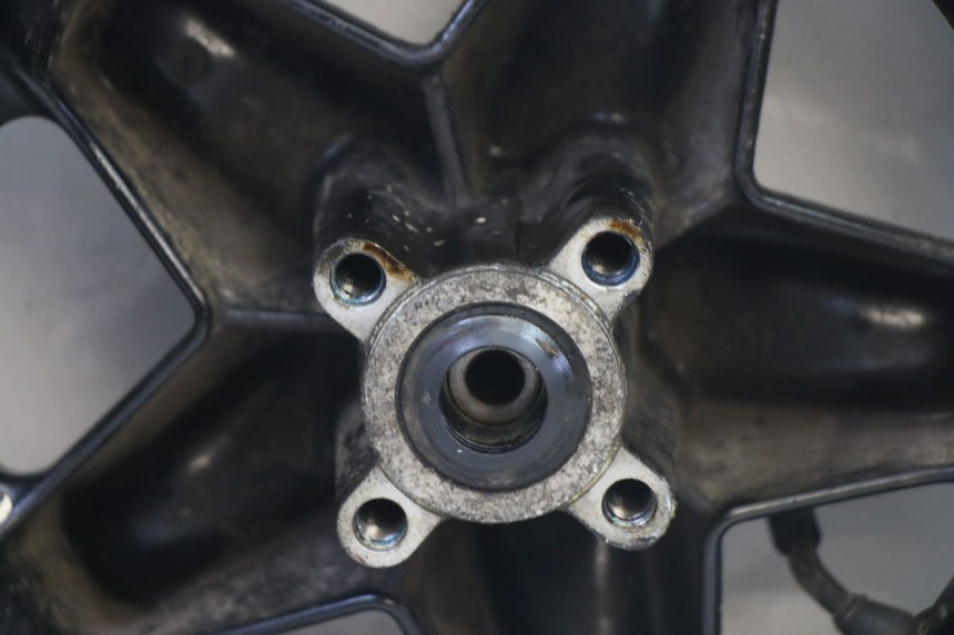 photo de FRONT WHEEL RIM MBK BOOSTER NEXT GENERATION 50 (1995 - 1998) - Distinctive features