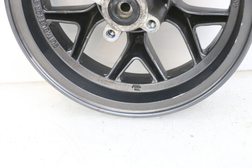 photo de FRONT WHEEL RIM MBK BOOSTER SPIRIT 50 (2004 - 2017) - Zoom on usage condition