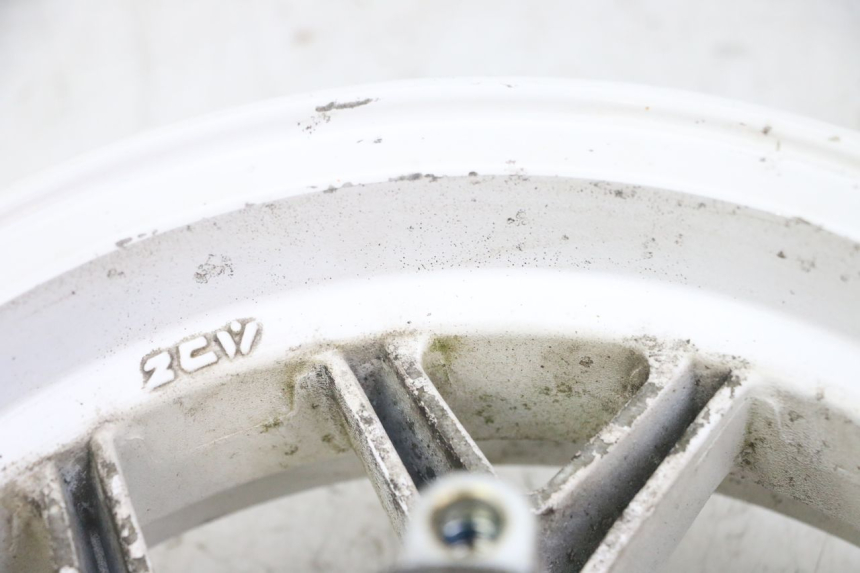 photo de FRONT RIM MBK BOOSTER SPIRIT NAKED 50 (2004 - 2017) - Additional view of the item