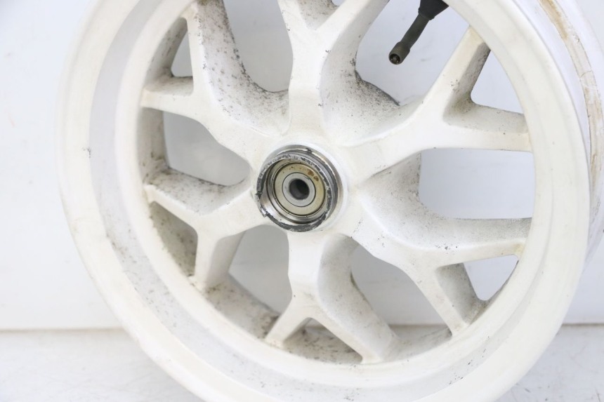 photo de FRONT RIM MBK BOOSTER SPIRIT NAKED 50 (2004 - 2017) - Fixing points details