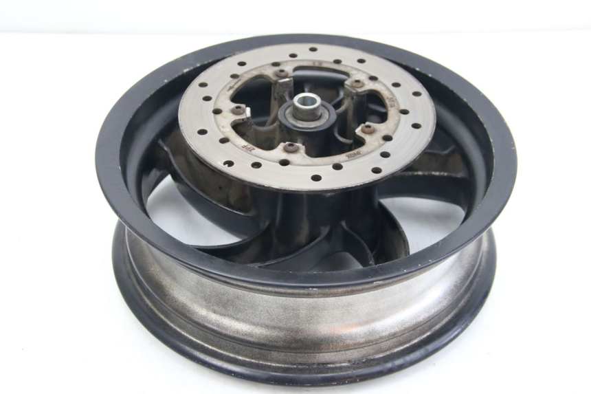 photo de FRONT WHEEL RIM DERBI BOULEVARD 50 (2009 - 2006) - Alternative perspective