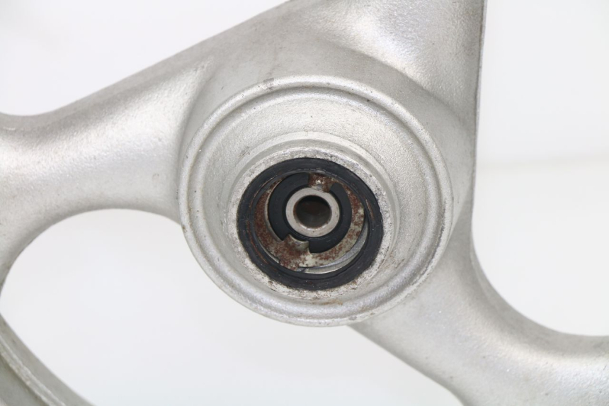 photo de FRONT RIM BAOTIAN BT SPEEDROAD 125 (2008 - 2012) - Surface and material condition