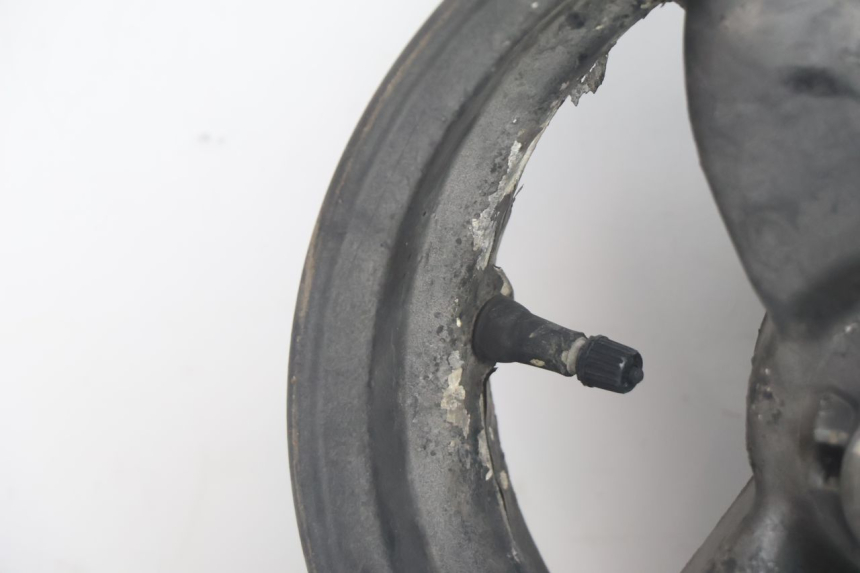 photo de FRONT WHEEL PEUGEOT BUXY 50 (1993 - 1998) - Alternative perspective