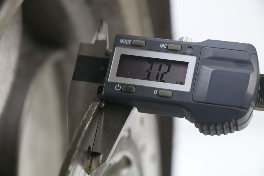 photo de FRONT RIM ERIDER CARGO 1 (2009 - 2018) - Technical close-up