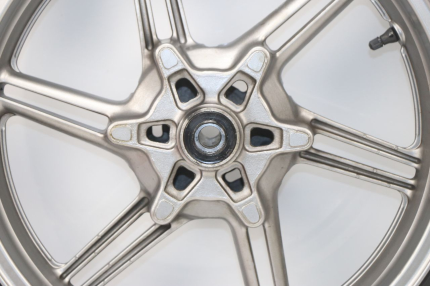 photo de FRONT WHEEL RIM HONDA CBF 500 (2004 - 2007) - High-resolution close-up