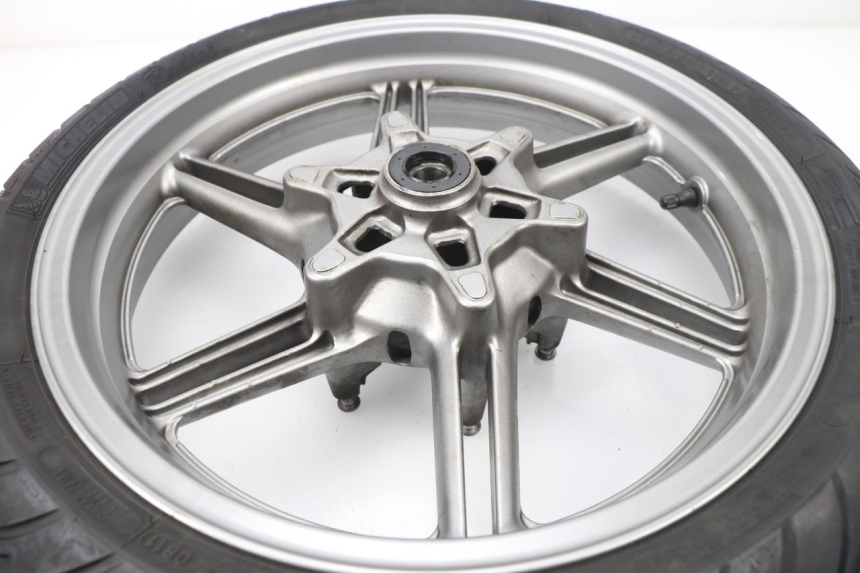 photo de FRONT WHEEL RIM HONDA CBF 500 (2004 - 2007) - Fixing points details