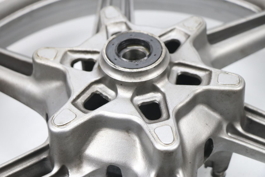 photo de FRONT WHEEL RIM HONDA CBF 500 (2004 - 2007) - Checked used part