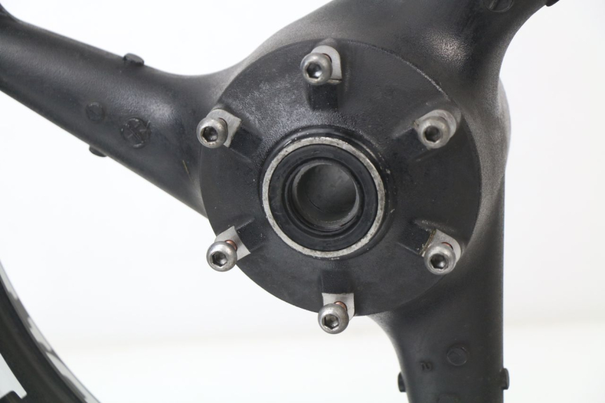 photo de FRONT RIM HONDA CBR 929 RR FIREBLADE 900 (2000 - 2001) - Supplementary product photo