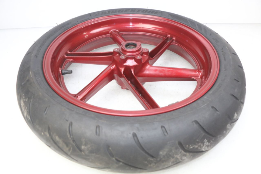 photo de FRONT WHEEL RIM HONDA CBR RR FIREBLADE 900 (1992 - 1994) - Fixing points details