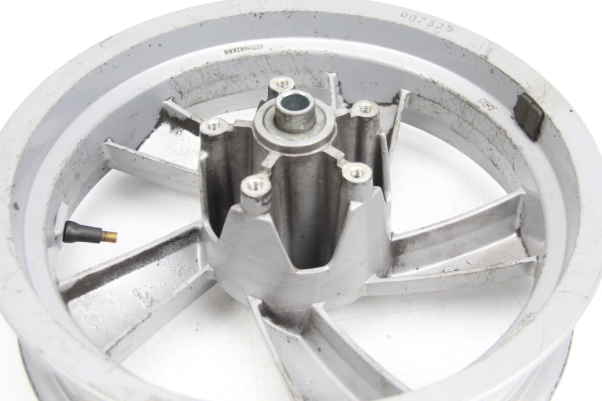 photo de FRONT WHEEL PEUGEOT CITYSTAR 50 (2013 - 2017) - Fixing points details