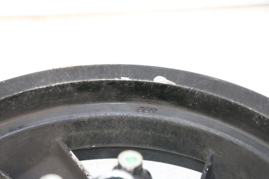 photo de FRONT WHEEL PEUGEOT CITYSTAR 50 (2013 - 2017) - Fixing points details