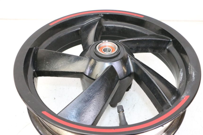 photo de FRONT WHEEL PEUGEOT CITYSTAR 50 (2013 - 2017) - Supplementary product photo