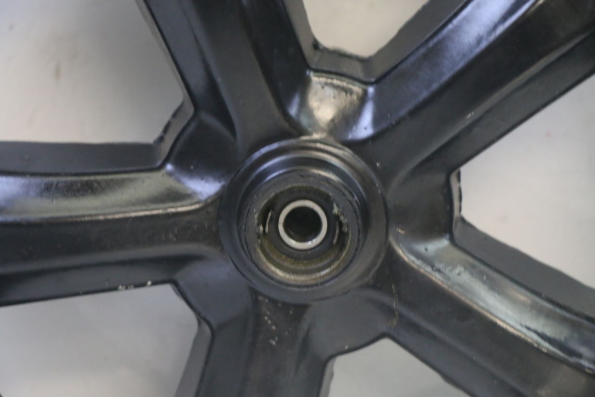 photo de FRONT WHEEL SYM CROX 4T 50 (2016 - 2023) - Technical close-up