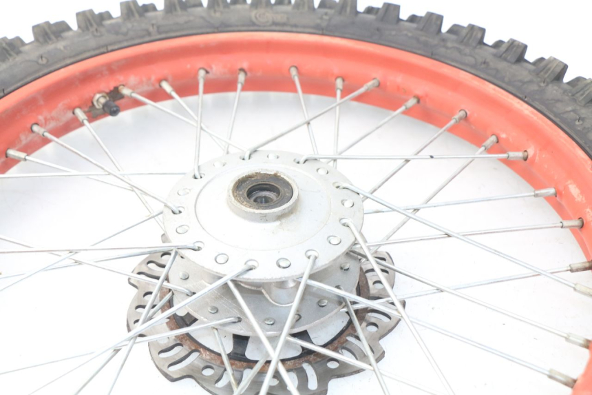 photo de FRONT WHEEL CCR DIRT BIKE 125 - Surface and material condition