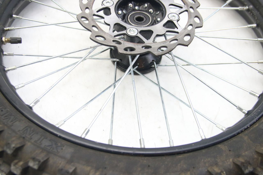 photo de FRONT WHEEL CCR DIRT BIKE 125 - Detailed visual inspection